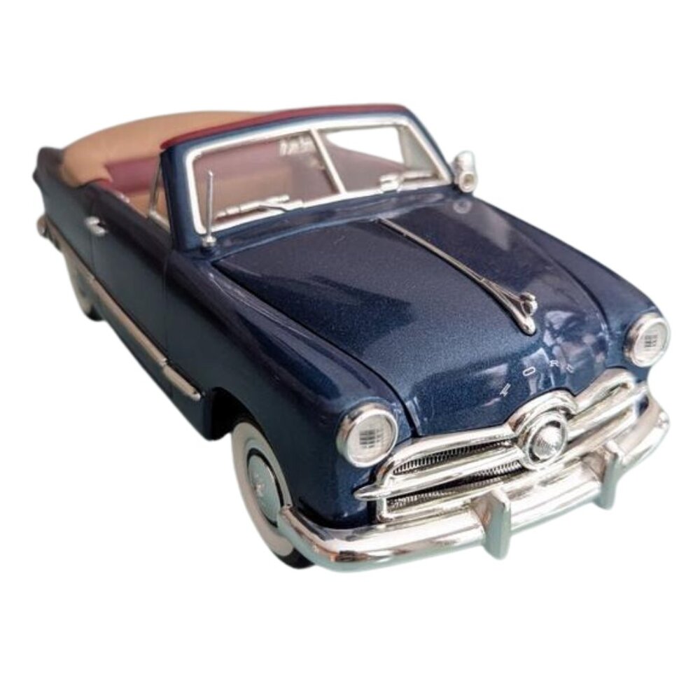 Mira Solido 1949 Ford Convertible Scale 1/18 Die Cast Model Car - Blue